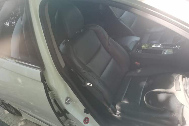 Used Honda Spirior 2017 2.4L Luxury Edition Right Front Seat