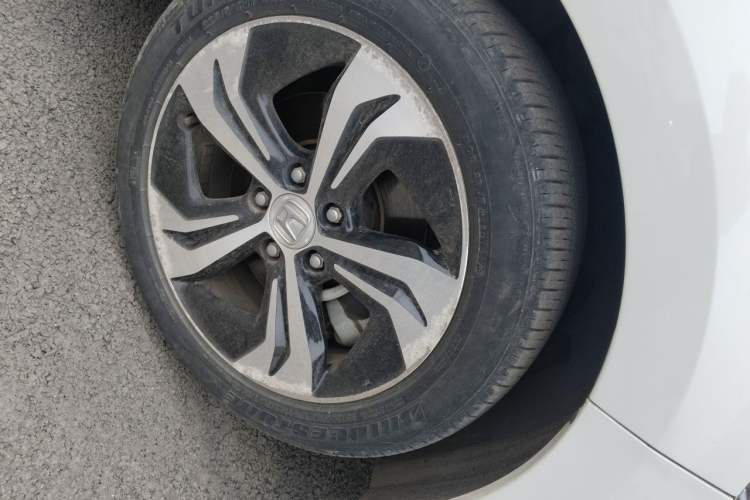 Used Honda Spirior 2017 2.4L Luxury Edition Right Front Wheel Hub