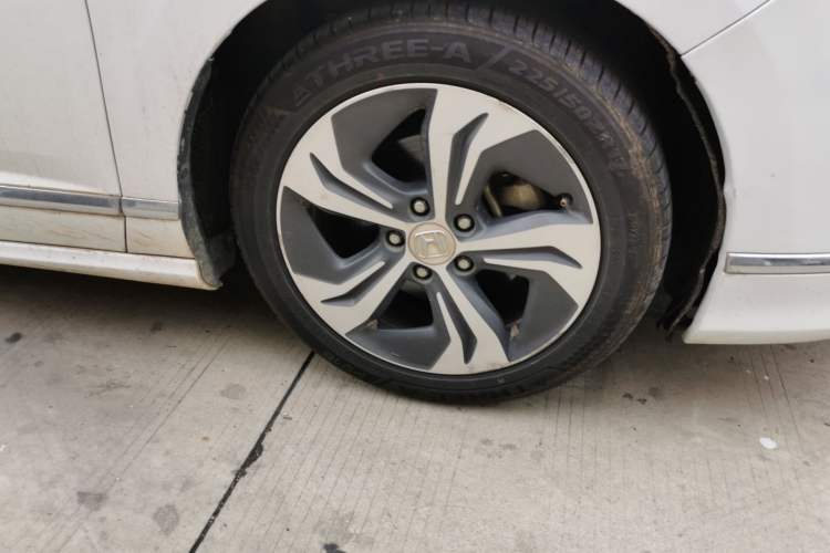 Used Honda Spirior 2017 Hybrid 2.0L Pure Drive Edition Right Front Wheel Hub