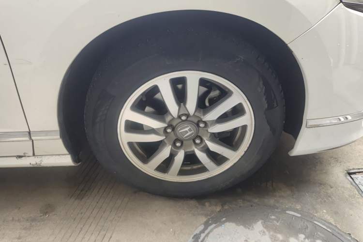 Used Honda Spirior 2017 2.0L Comfort Edition Right Front Wheel Hub