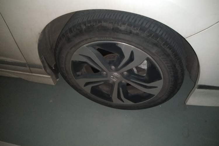 Used Honda Spirior 2017 2.4L Luxury Edition Right Front Wheel Hub