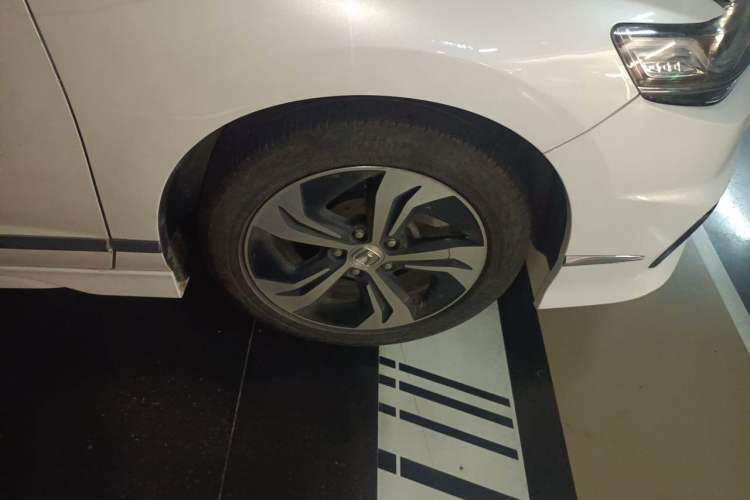 Used Honda Spirior 2017 2.4L Luxury Edition Right Front Wheel Hub