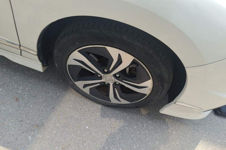Used Honda Spirior 2017 2.4L Luxury Edition Right Front Wheel Hub