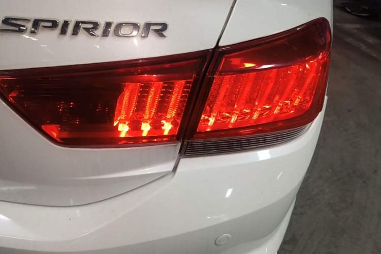 Used Honda Spirior 2017 2.4L Luxury Edition Right Rear Taillight