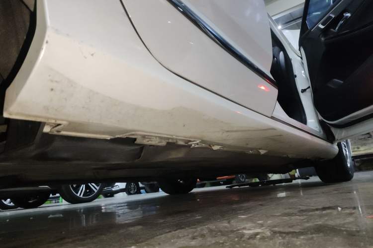 Used Honda Spirior 2017 2.0L Classic Edition Right Side Sill