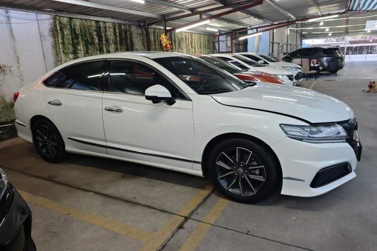 Used Honda Spirior 2017 2.0L Comfort Edition Right Side