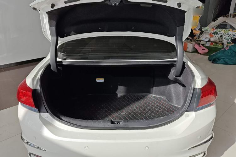 Used Honda Spirior 2017 Hybrid 2.0L Pure Drive Edition Trunk