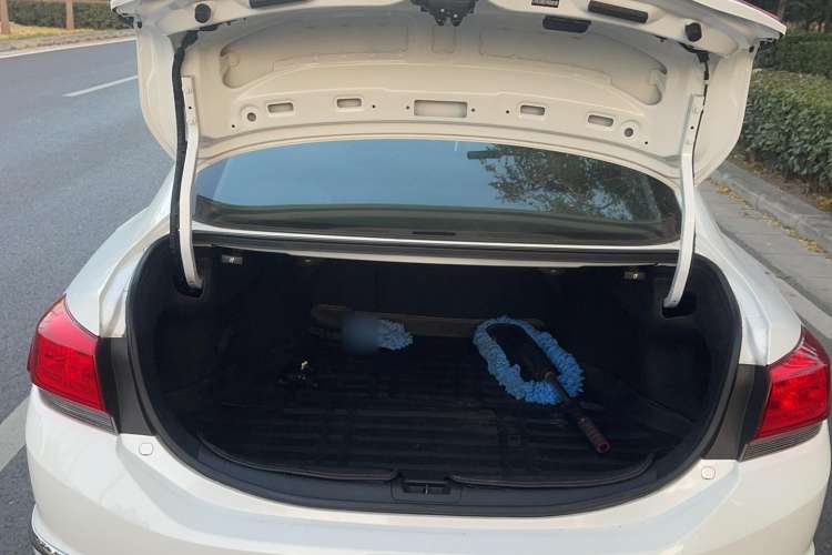 Used Honda Spirior 2017 2.0L Classic Edition Trunk