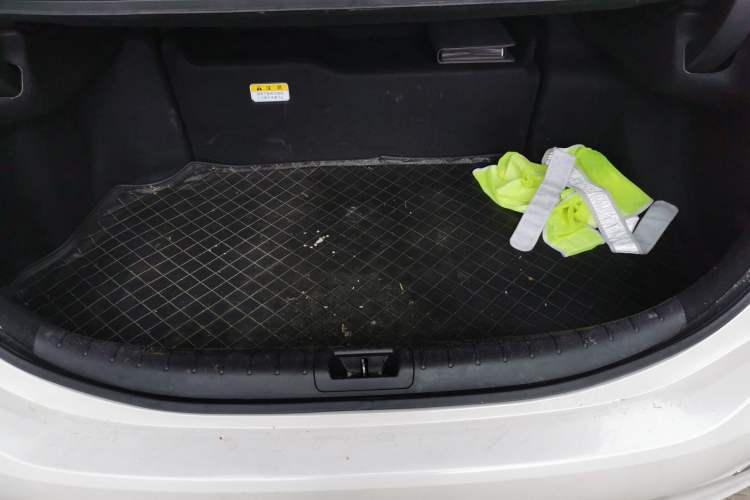 Used Honda Spirior 2017 Hybrid 2.0L Pure Drive Edition Trunk