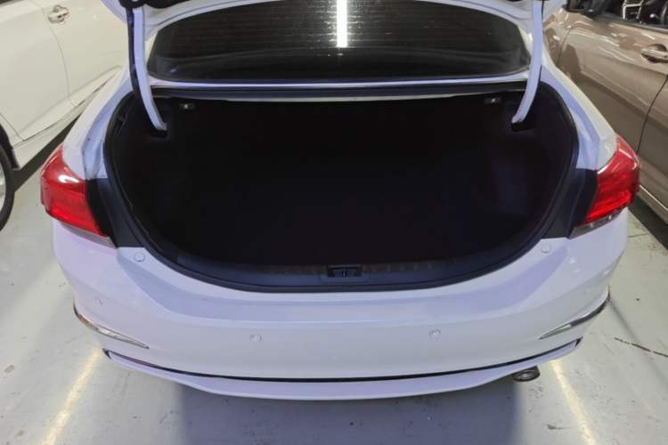 Used Honda Spirior 2017 2.0L Classic Edition Trunk