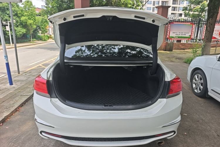 Used Honda Spirior 2017 2.0L Comfort Edition Trunk
