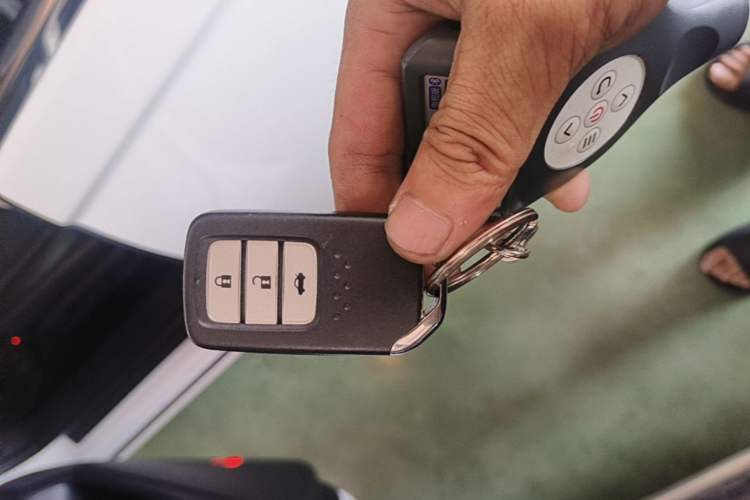 Used Honda Spirior 2017 2.0L Comfort Edition Vehicle Key