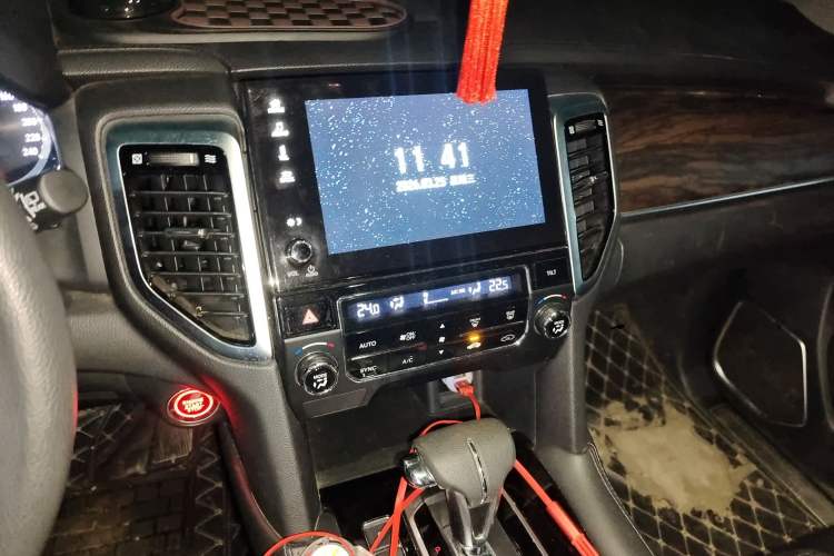 Used Honda UR-V 2017 240TURBO Two-Wheel Drive Classic Edition China V Audio And AC Panel