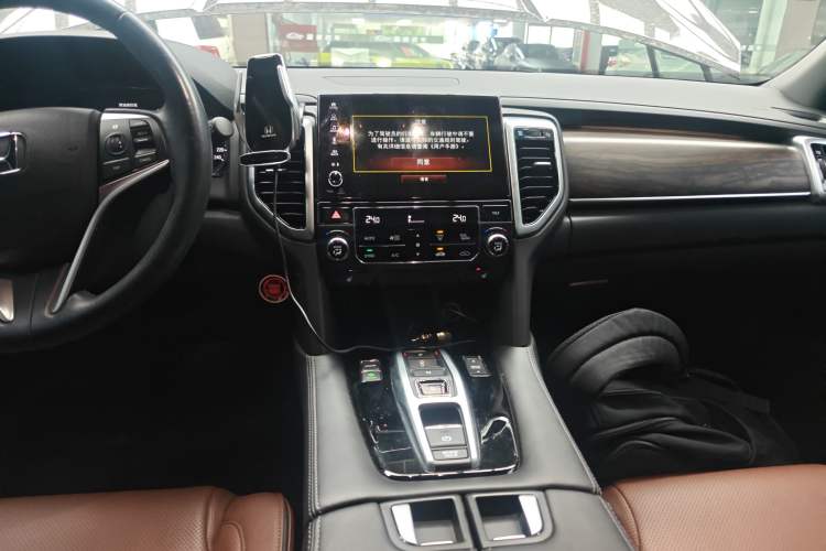 Used Honda UR-V 2017 370TURBO Four-Wheel Drive Prestige Edition China V Audio And AC Panel