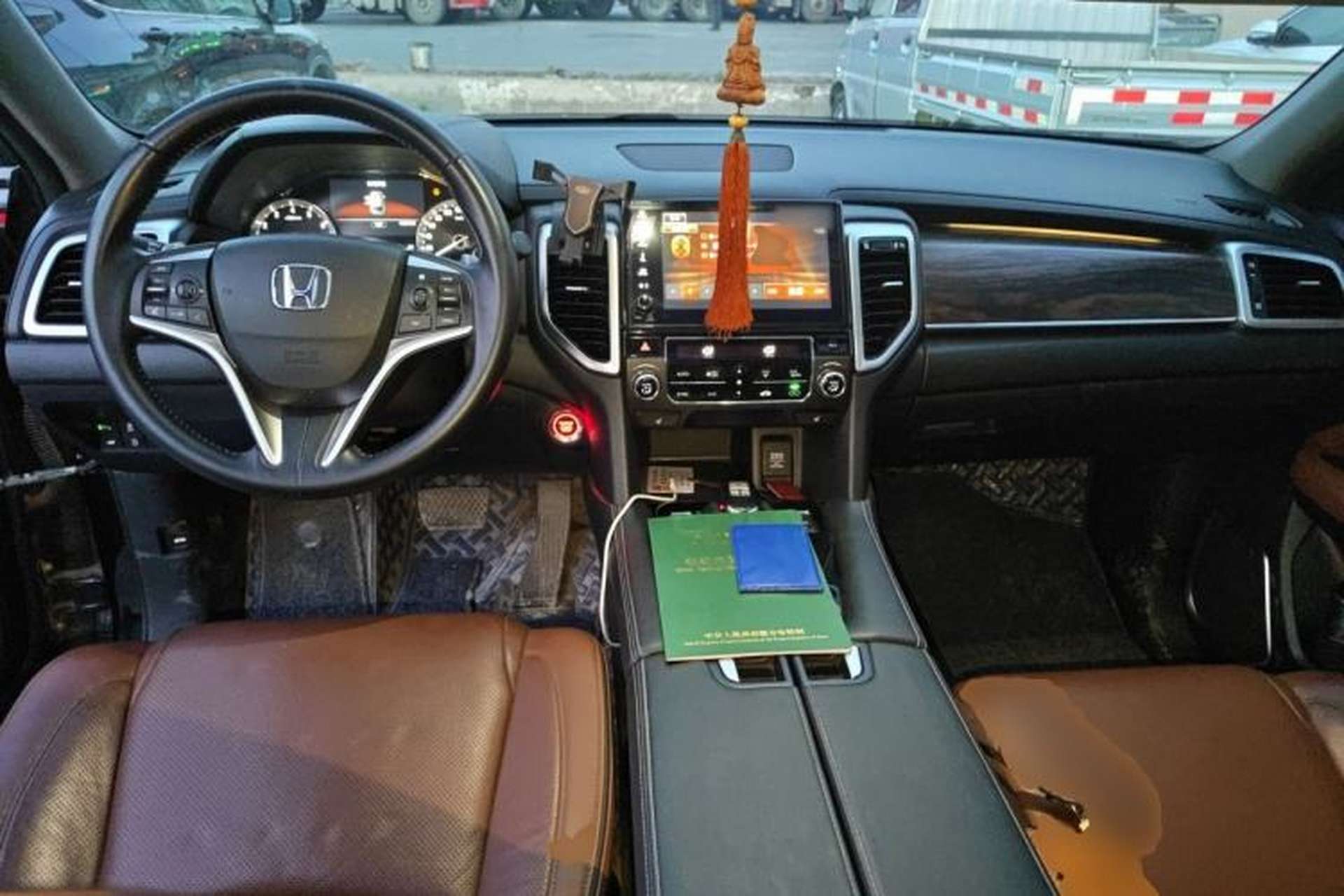 Used Honda UR-V 2017 370TURBO Four-Wheel Drive Prestige Edition China V Center Console
