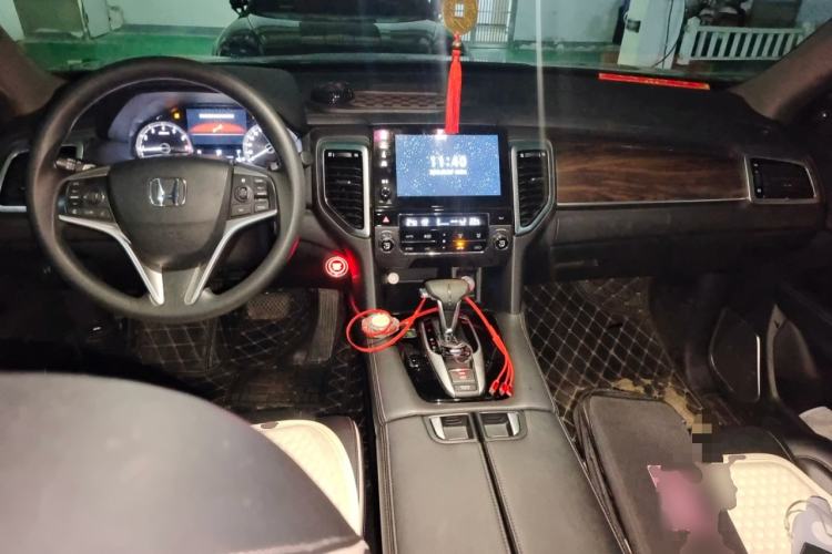 Used Honda UR-V 2017 240TURBO Two-Wheel Drive Classic Edition China V Center Console