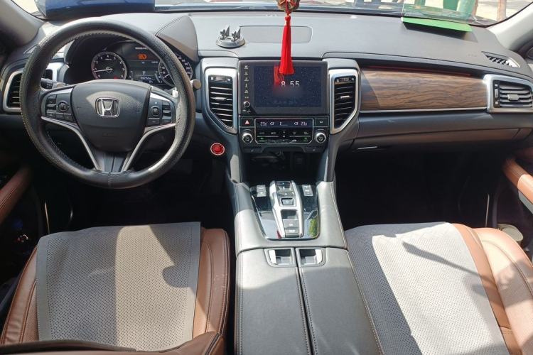 Used Honda UR-V 2017 370TURBO 2WD Prestige Edition China V Center Console