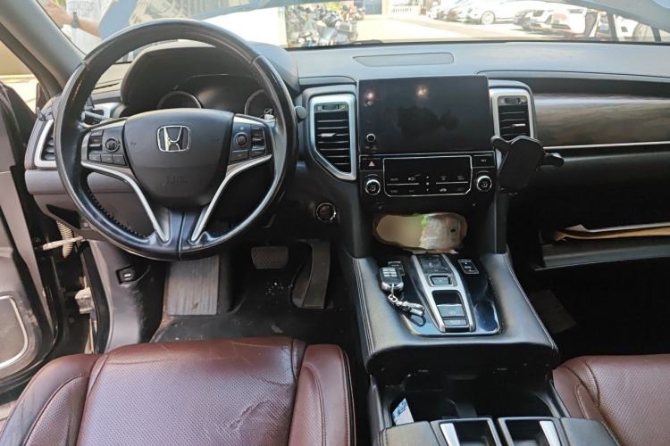 Used Honda UR-V 2017 370TURBO 2WD Prestige Edition China V Center Console