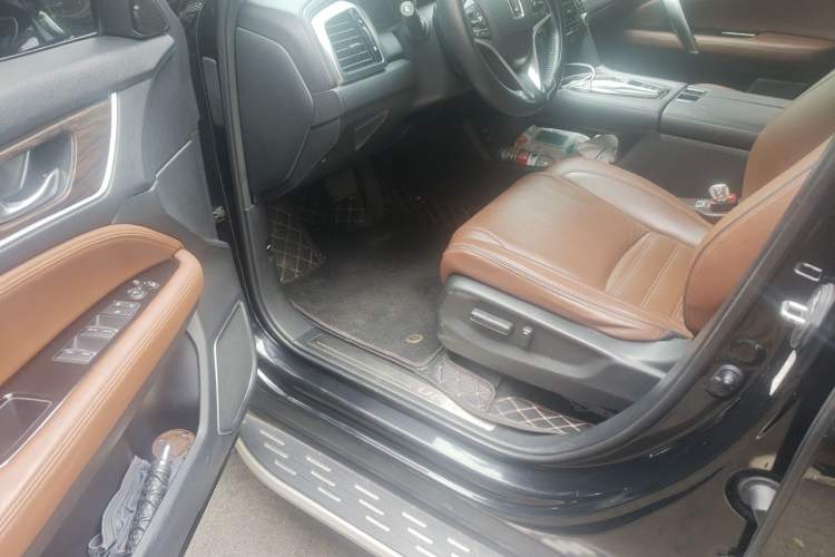 Used Honda UR-V 2017 370TURBO 2WD Prestige Edition China V Driver Seat