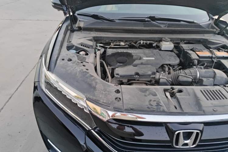 Used Honda UR-V 2017 370TURBO Four-Wheel Drive Prestige Edition China V Engine Bay Right