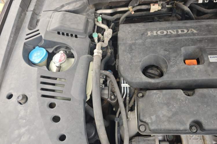 Used Honda UR-V 2017 370TURBO 2WD Prestige Edition China V Engine Bay Right