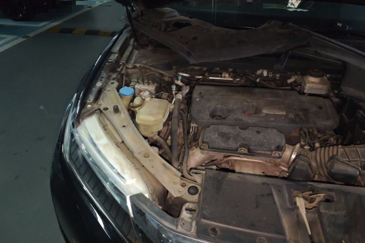 Used Honda UR-V 2017 370TURBO 2WD Prestige Edition China V Engine Bay Right