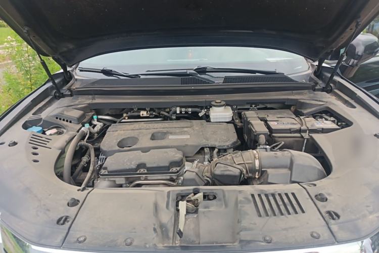 Used Honda UR-V 2017 370TURBO 2WD Prestige Edition China V Engine Bay