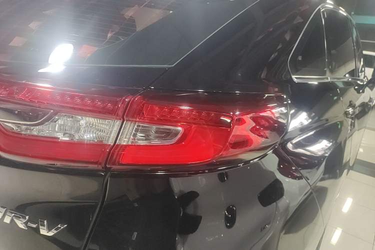 Used Honda UR-V 2017 370TURBO Four-Wheel Drive Prestige Edition China V Exterior 1