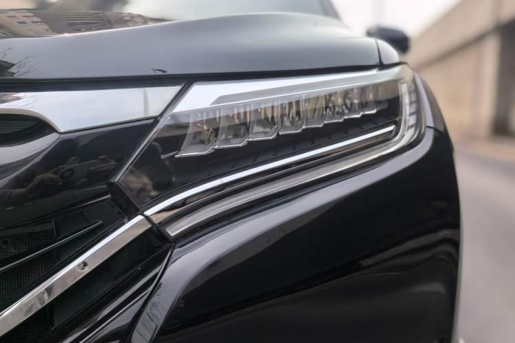 Used Honda UR-V 2017 370TURBO 2WD Prestige Edition China V Exterior 2