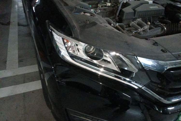 Used Honda UR-V 2017 240TURBO Two-Wheel Drive Classic Edition China V Exterior 6