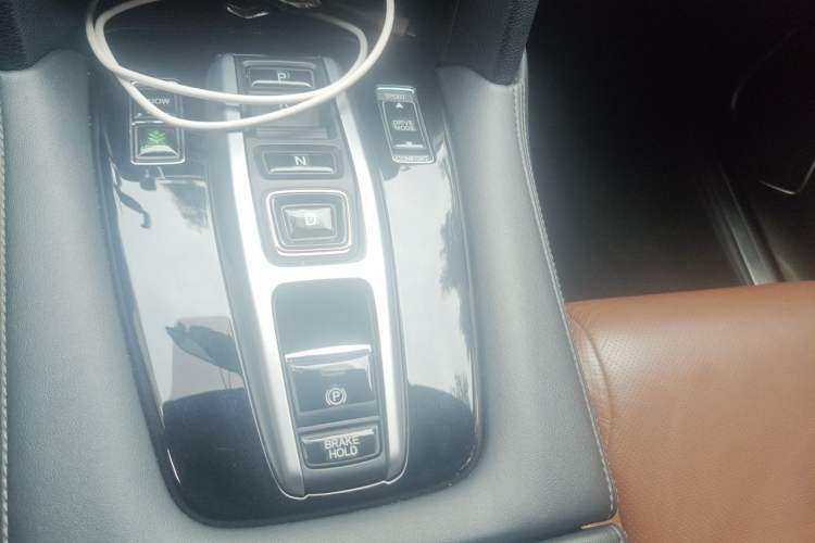 Used Honda UR-V 2017 370TURBO 2WD Prestige Edition China V Gear Lever