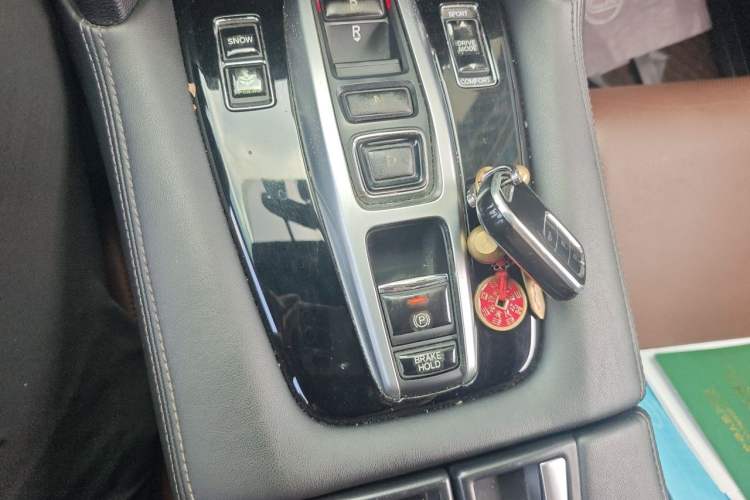 Used Honda UR-V 2017 370TURBO 2WD Prestige Edition China V Gear Lever