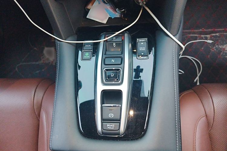 Used Honda UR-V 2017 370TURBO Four-Wheel Drive Prestige Edition China V Gear Lever
