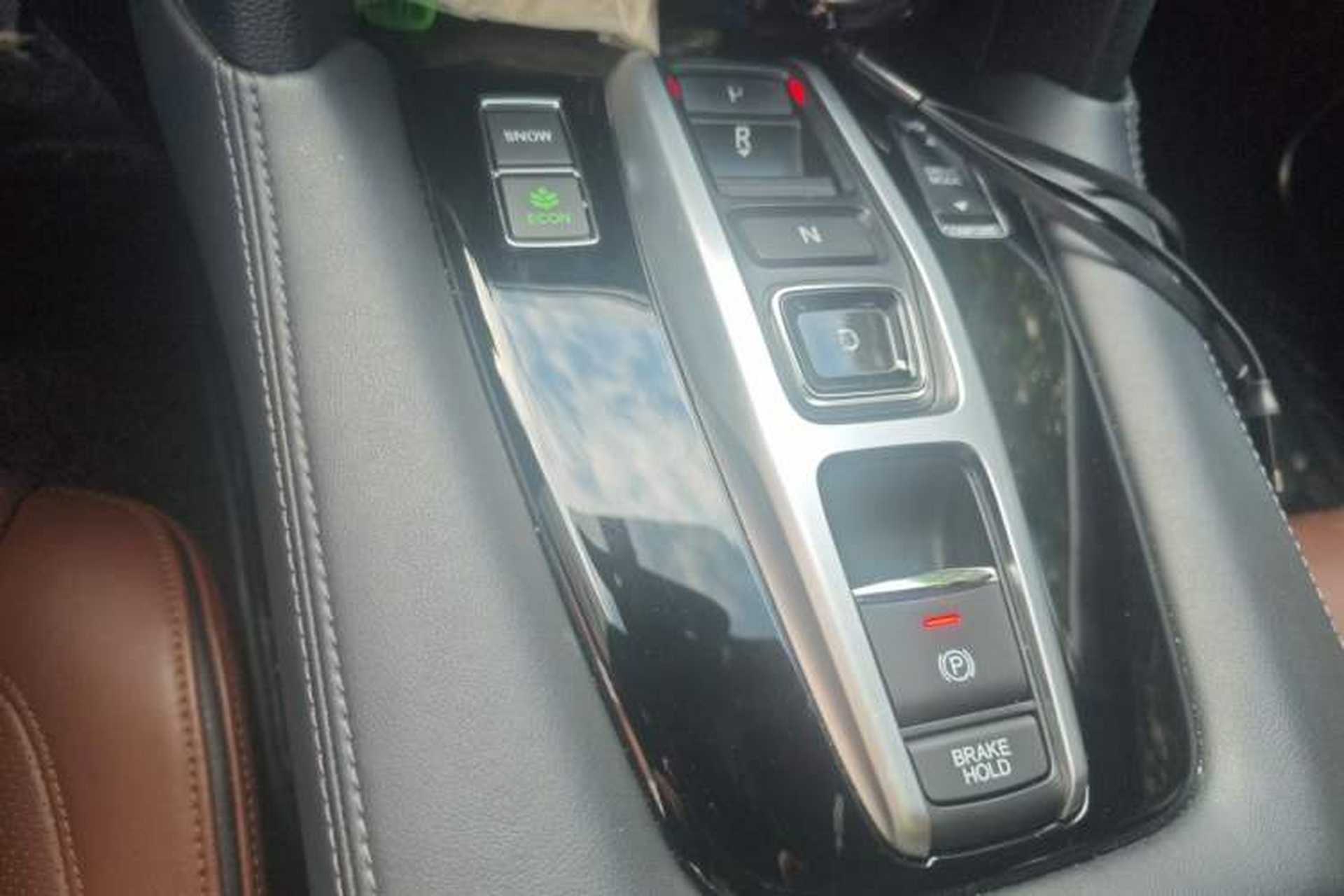Used Honda UR-V 2017 370TURBO 2WD Prestige Edition China V Gear Lever