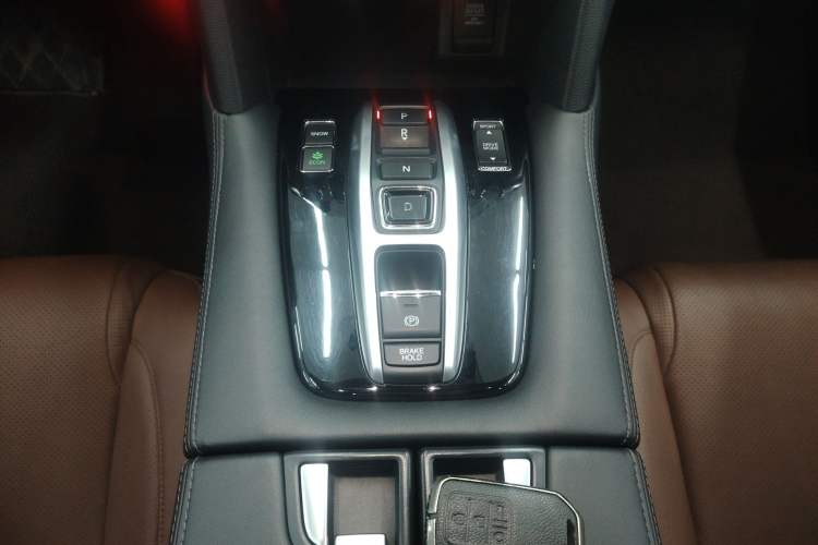 Used Honda UR-V 2017 370TURBO Four-Wheel Drive Prestige Edition China V Gear Lever