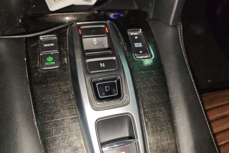 Used Honda UR-V 2017 370TURBO 2WD Prestige Edition China V Gear Lever