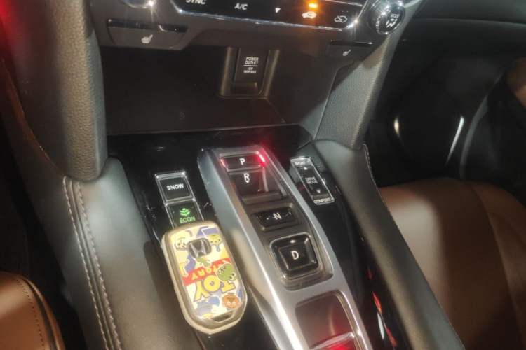Used Honda UR-V 2017 370TURBO Four-Wheel Drive Prestige Edition China V Gear Lever