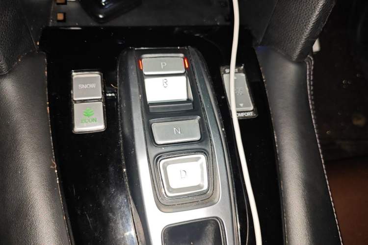 Used Honda UR-V 2017 370TURBO Four-Wheel Drive Prestige Edition China V Gear Lever