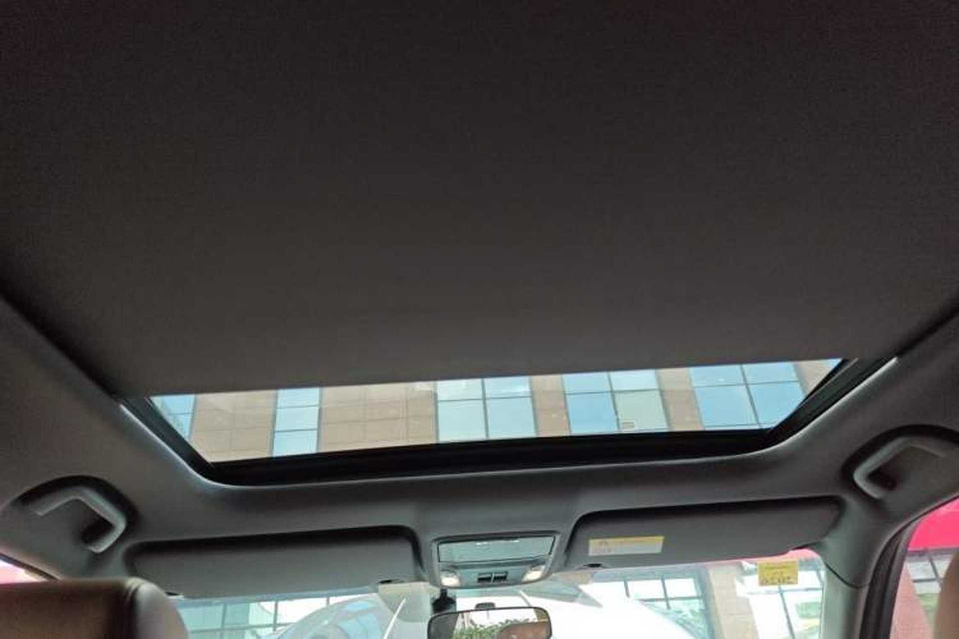 Used Honda UR-V 2017 370TURBO 2WD Prestige Edition China V Headliner