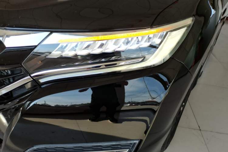 Used Honda UR-V 2017 370TURBO Four-Wheel Drive Prestige Edition China V Left Front Headlight