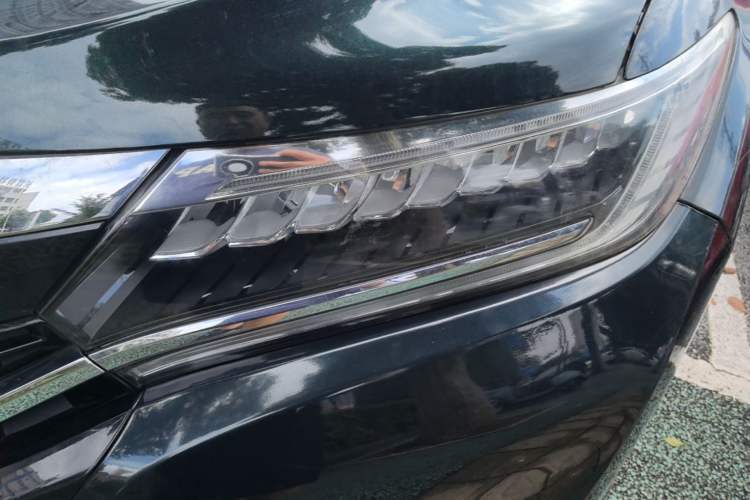 Used Honda UR-V 2017 240TURBO Two-Wheel Drive Luxury Edition China V Left Front Headlight