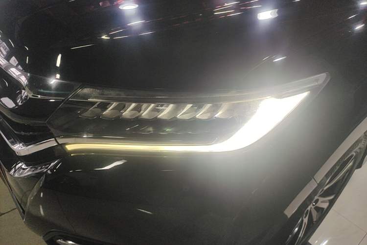 Used Honda UR-V 2017 370TURBO Four-Wheel Drive Prestige Edition China V Left Front Headlight