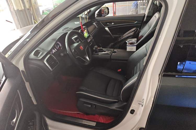 Used Honda UR-V 2017 240TURBO Two-Wheel Drive Luxury Edition China V Left Front Seat