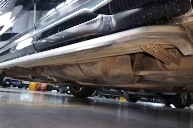 Used Honda UR-V 2017 370TURBO 2WD Prestige Edition China V Left Side Sill