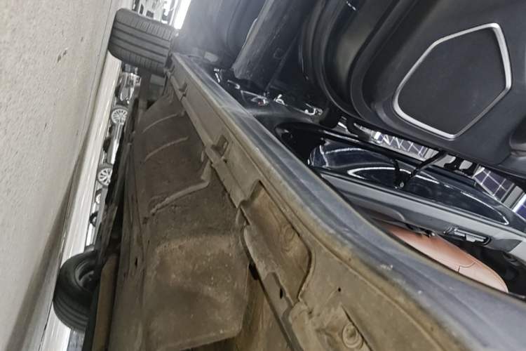 Used Honda UR-V 2017 370TURBO 2WD Prestige Edition China V Left Side Sill