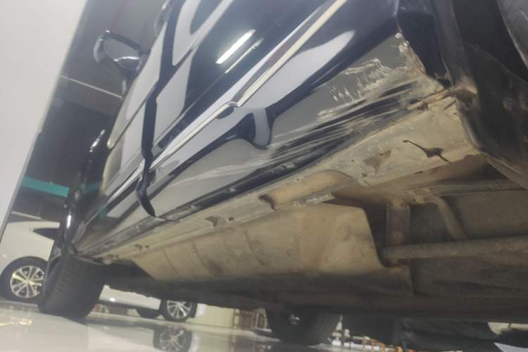 Used Honda UR-V 2017 370TURBO Four-Wheel Drive Prestige Edition China V Left Side Sill