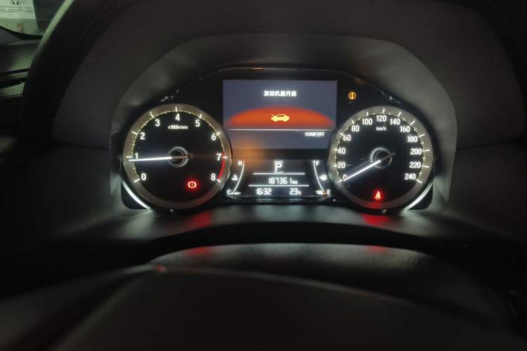 Used Honda UR-V 2017 370TURBO Four-Wheel Drive Prestige Edition China V Odometer Close Up