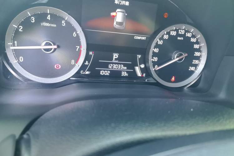 Used Honda UR-V 2017 370TURBO Four-Wheel Drive Prestige Edition China V Odometer Close Up