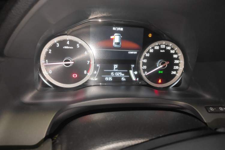 Used Honda UR-V 2017 370TURBO Four-Wheel Drive Prestige Edition China V Odometer Close Up