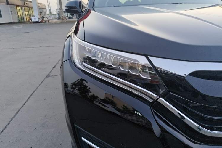 Used Honda UR-V 2017 370TURBO Four-Wheel Drive Prestige Edition China V Right Front Headlight